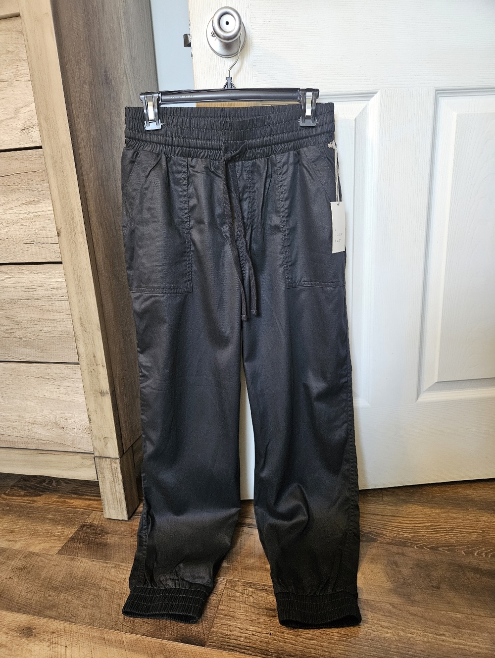Black Drawstring Cargo Jogger Pants - Picture 2 of 10